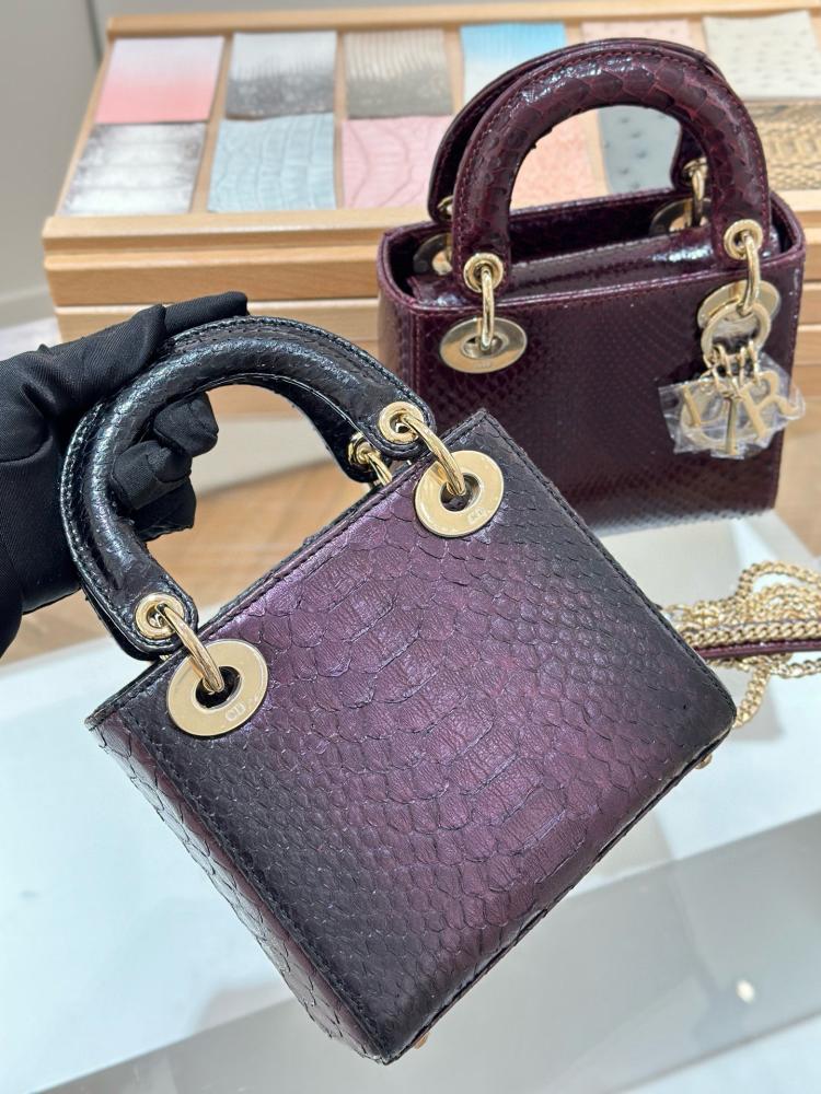 شنطة ديور Snakeskin Dior