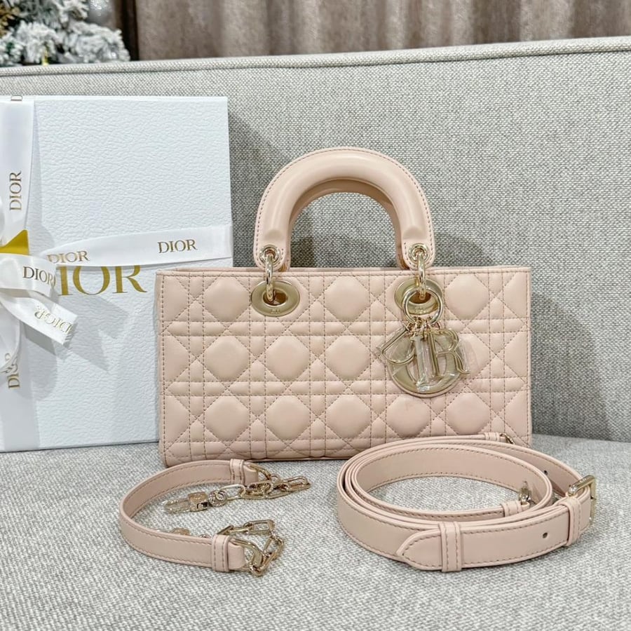 شنطة ديور Dior