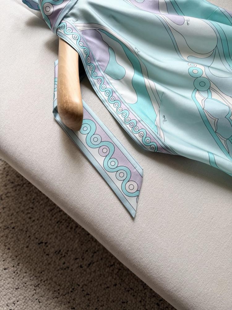 توب Pucci
