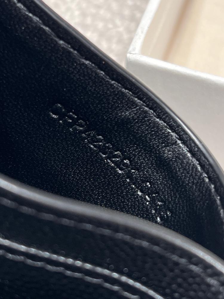 محفظة كارد هولدر سان لوران Saint Laurent