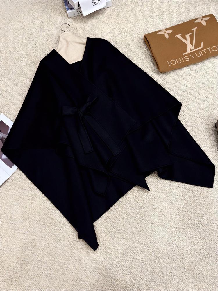 كاب MaxMara