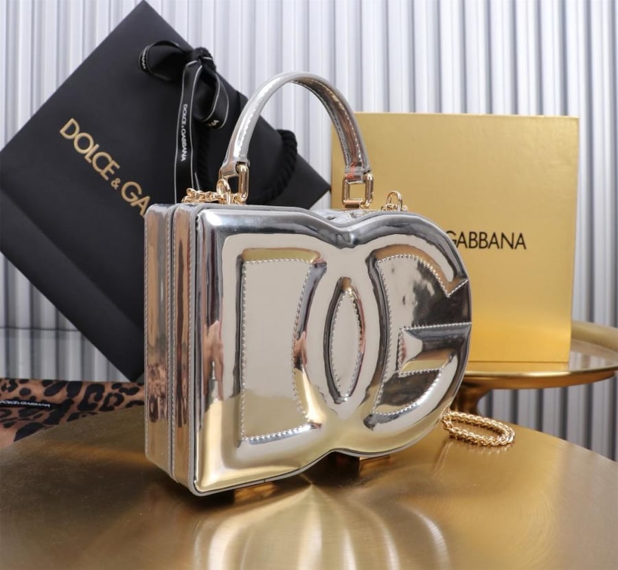 شنطة دولتشي اند غابانا DG Logo Bag box handbag