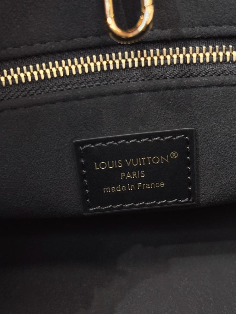شنطة لويس فيتون Louis Vuitto