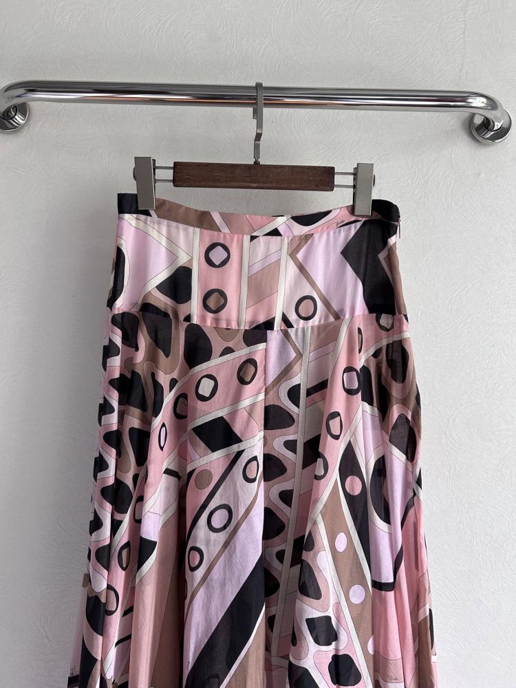 تنورة Pucci