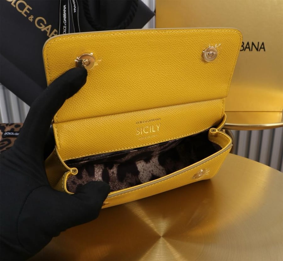 شنطة دولتشي اند غابانا Mini Sicily handbag