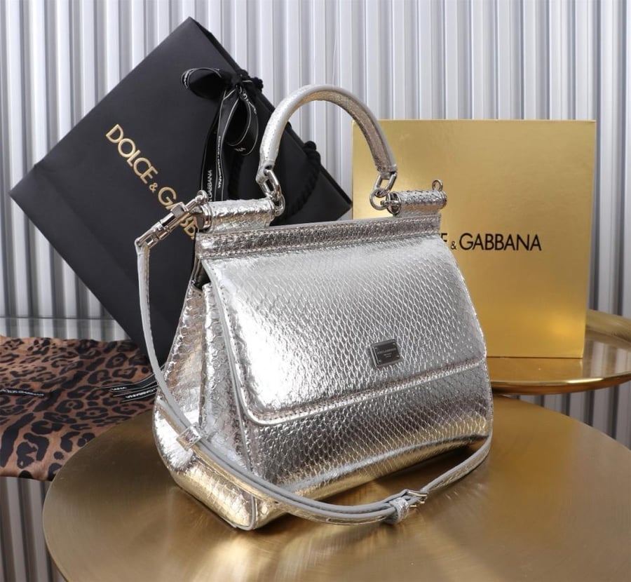 . شنطة دولتشي اند غابانا Medium Sicily handbag