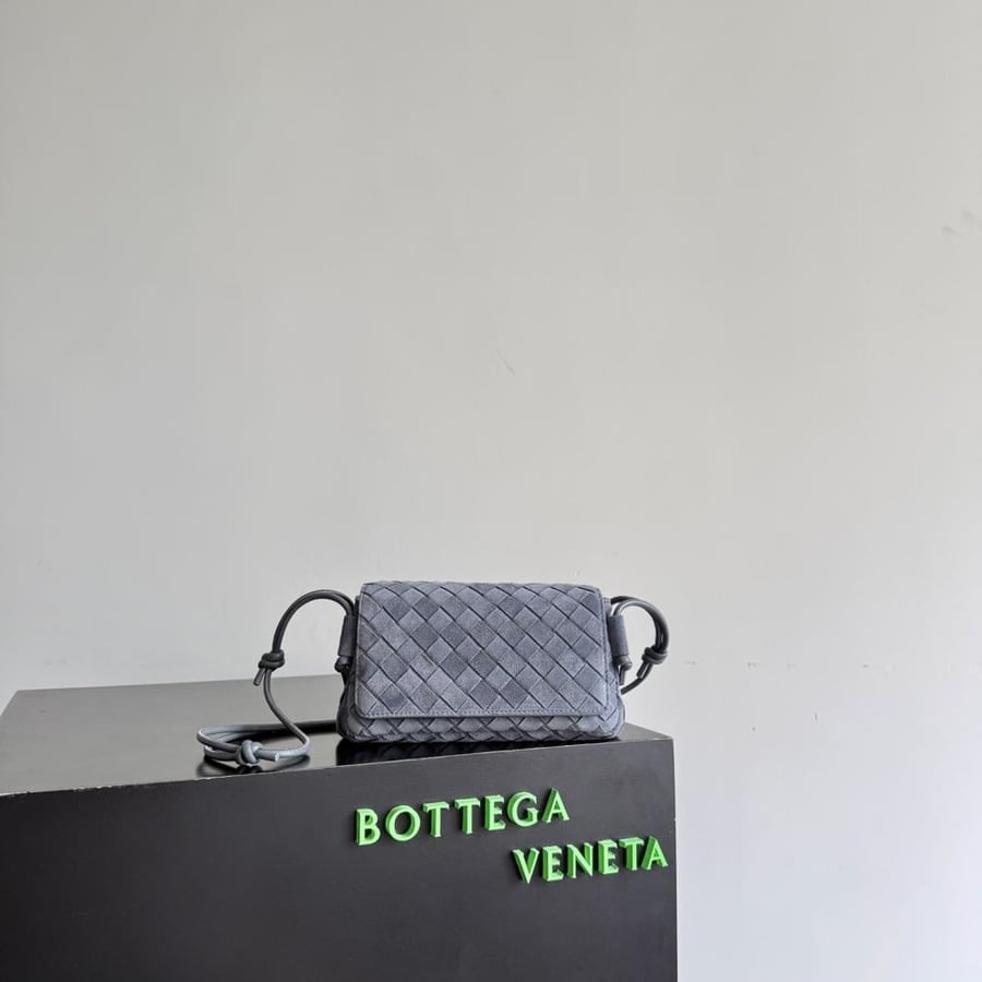 شنطة بوتيغا Nutturno Bottega