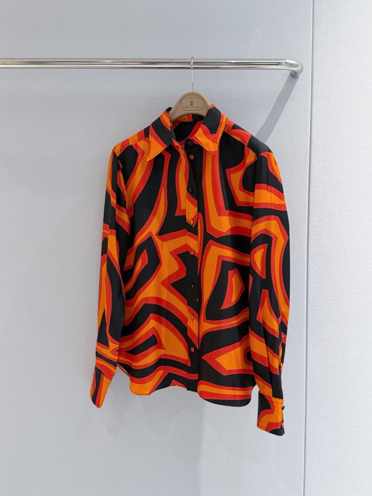 طقم Pucci