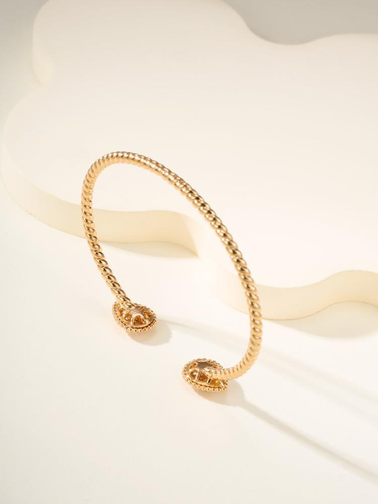 اسورة بوشرون Boucheron