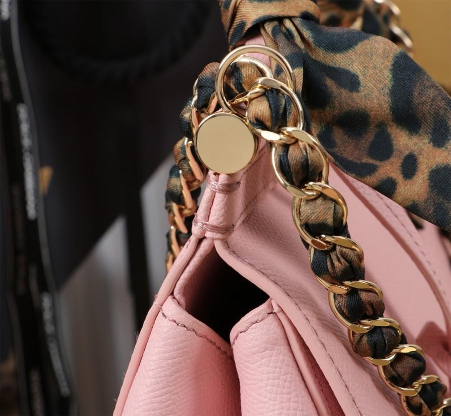 شنطة دولتشي اند غابانا Medium Sicily handbag