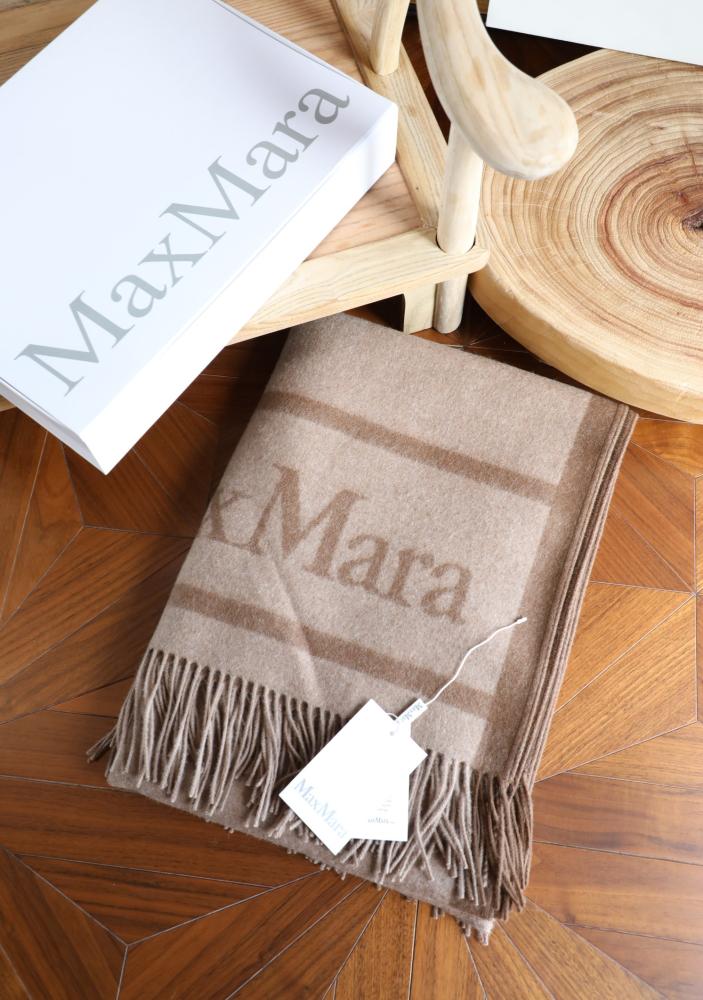كاب MaxMara