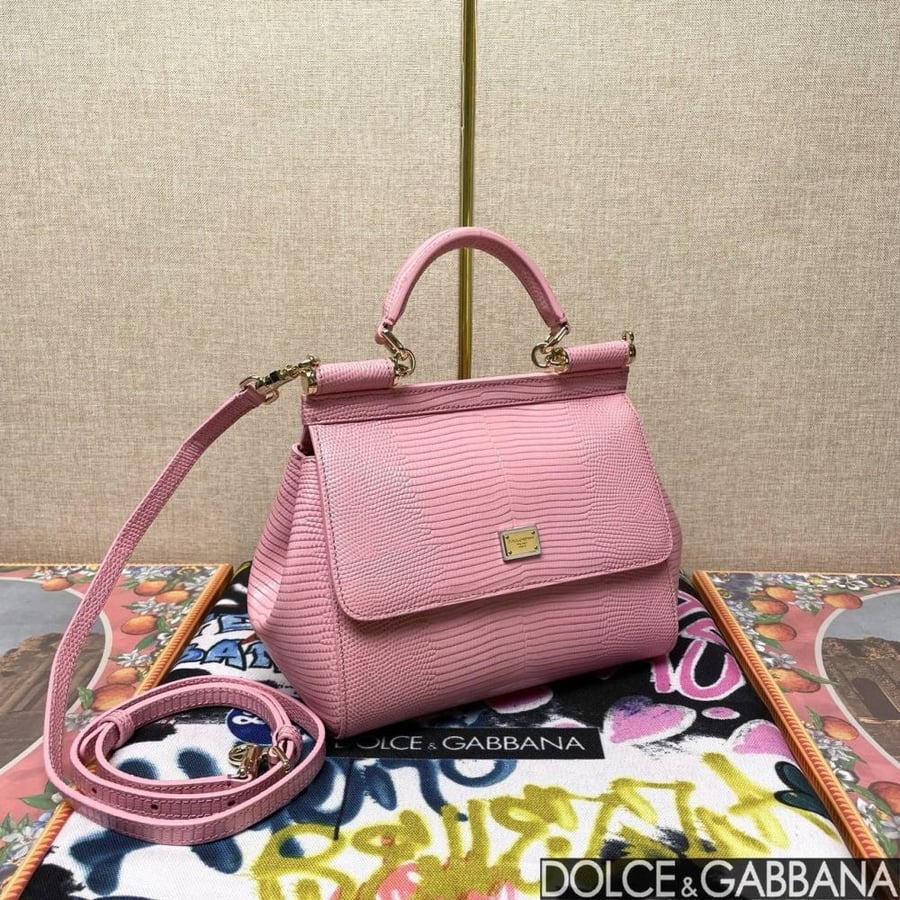 . شنطة دولتشي اند غابانا شنطة دولتشي اند غابانا  Small Sicily handbag