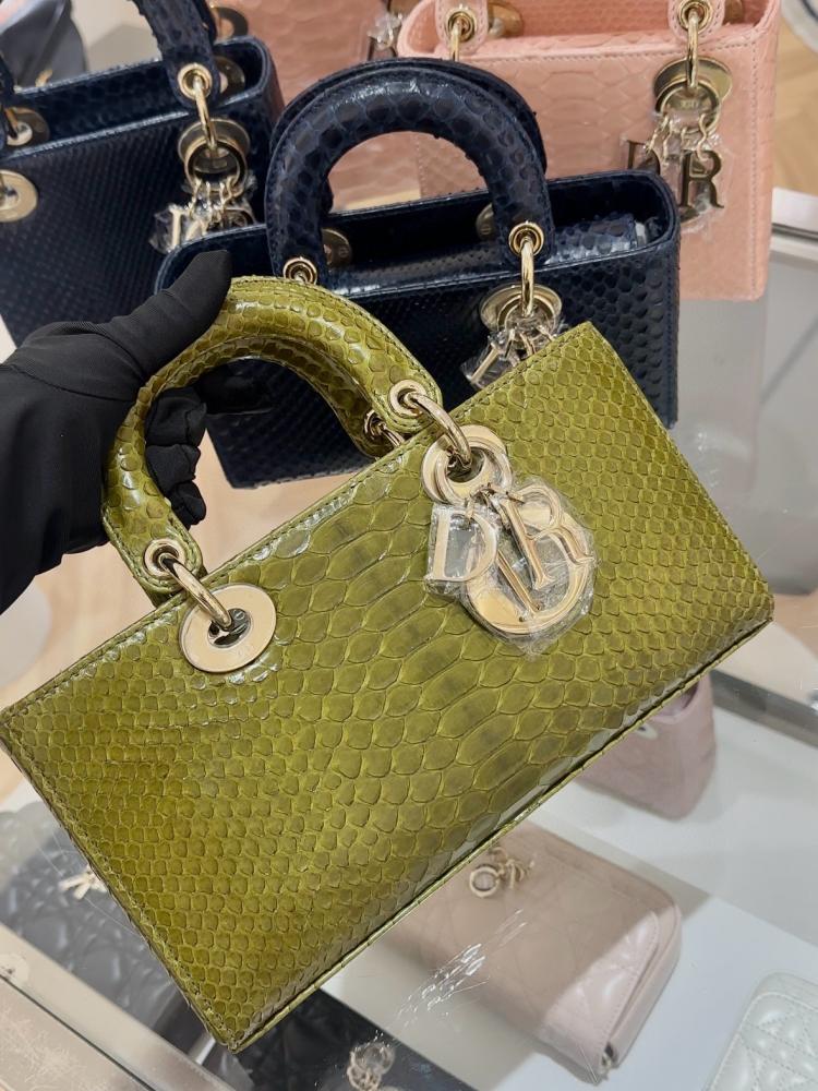 شنطة ديور Snakeskin Dior