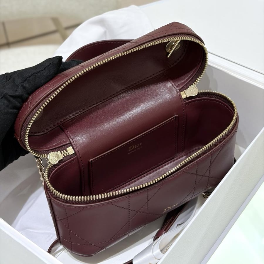 شنطة ديور Vanity Dior