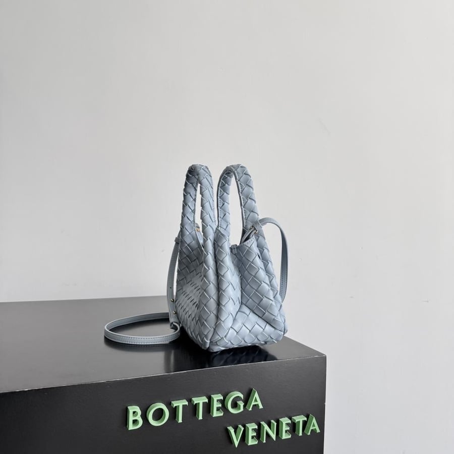 شنطة بوتيغا Baby campana Bottega