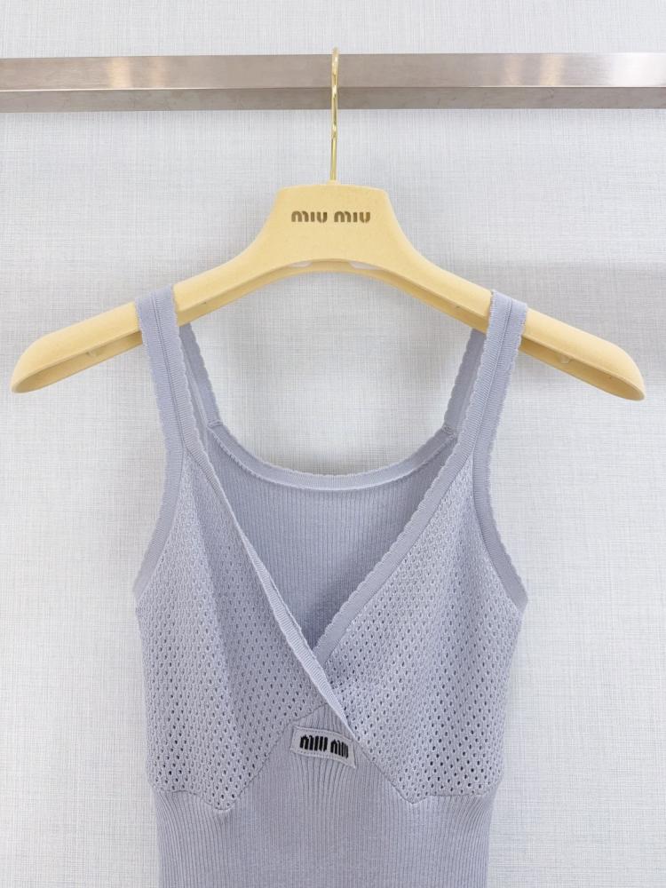 توب Miu Miu