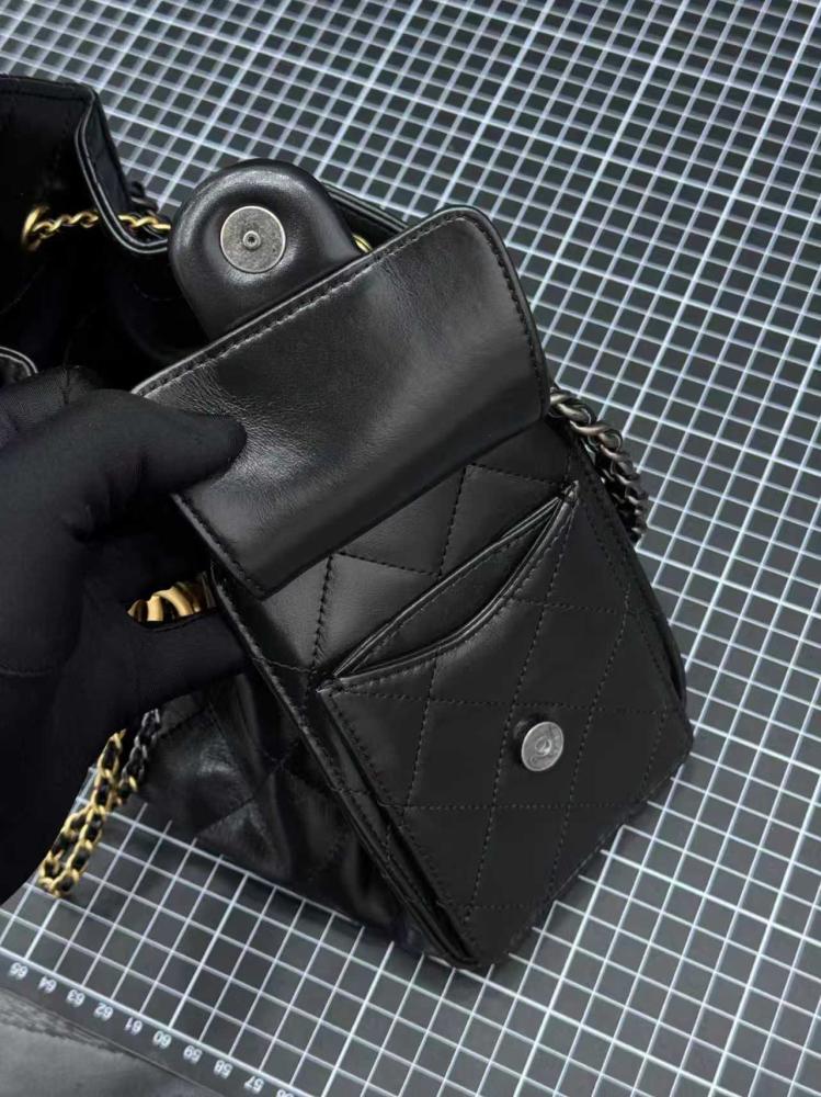 شنطة شانيل Mini hopo bag 22cm