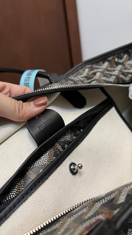 شنطة جويارد Large Artois Goyard
