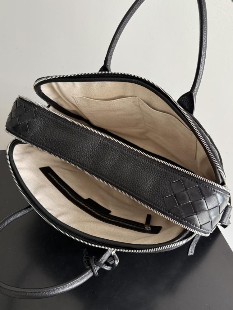شنطة بوتيغا getaway Bottega
