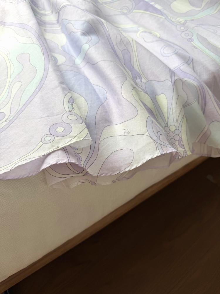 تنورة Pucci.