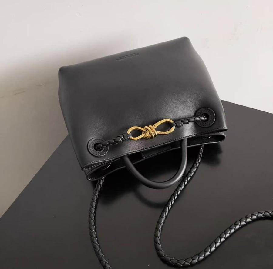 شنطة بوتيغا Andiamo مقاس 25