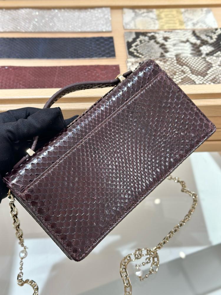 شنطة ديور Woc
