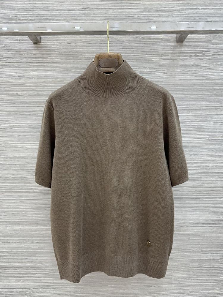 طقم Brunello cucinelli