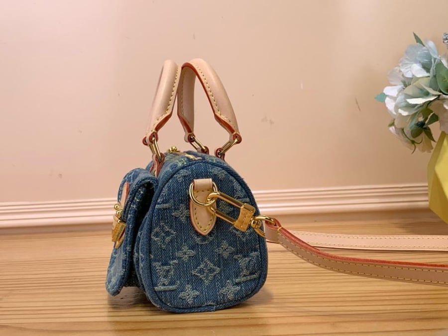 شنطة لويس فيتون Speedy Bandoulière مقاس 16