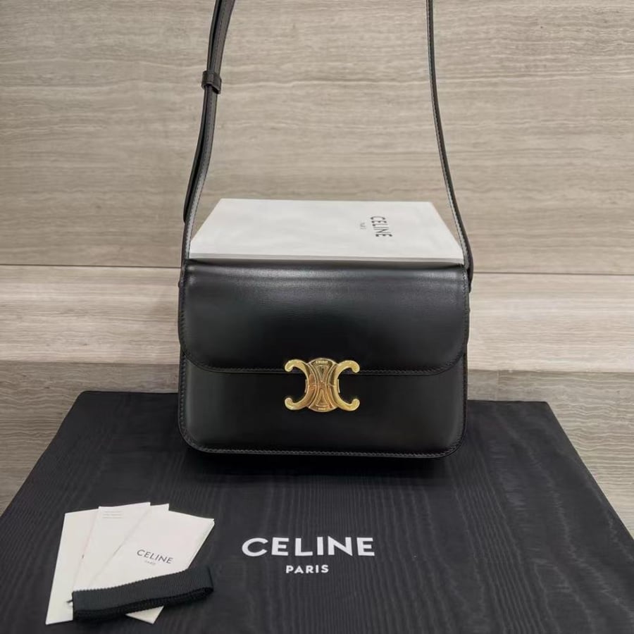 شنطة سيلين Teen Triomphe مقاس 22.5cm