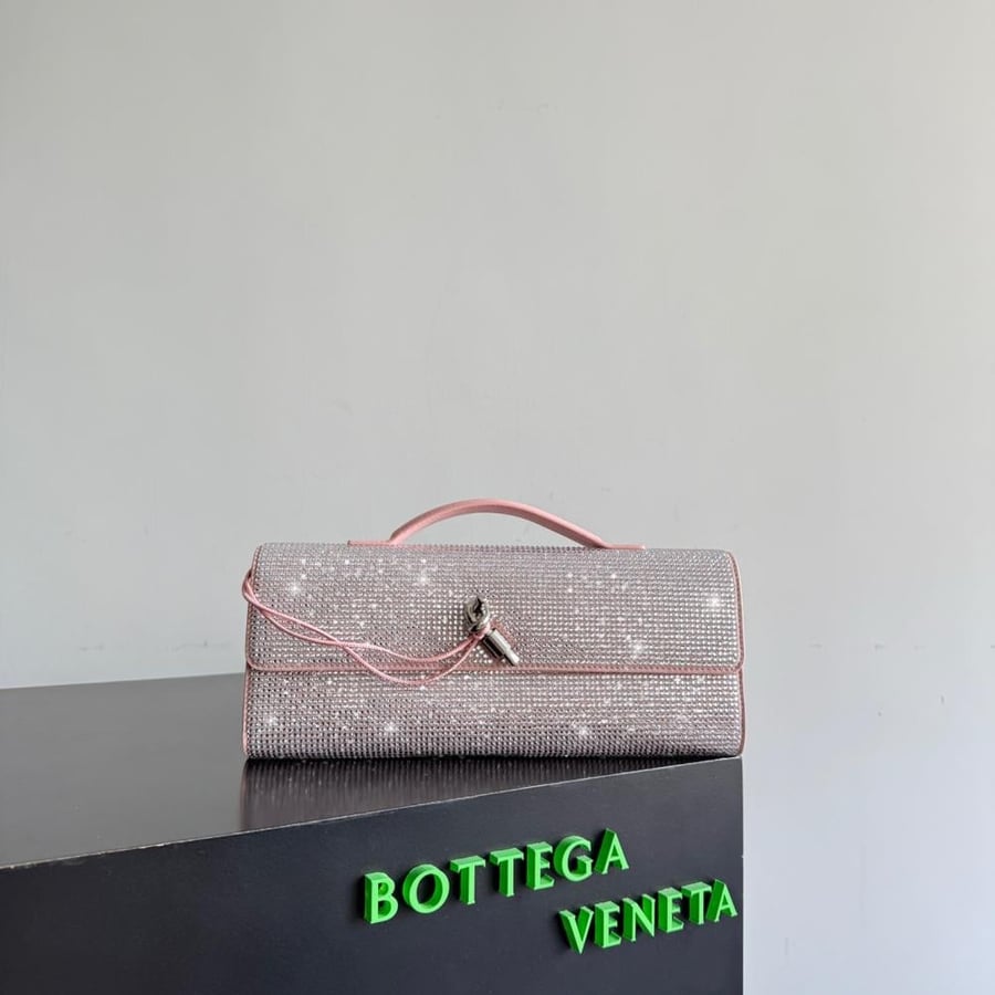 شنطة بوتيغا Andiamo clutch Bottega