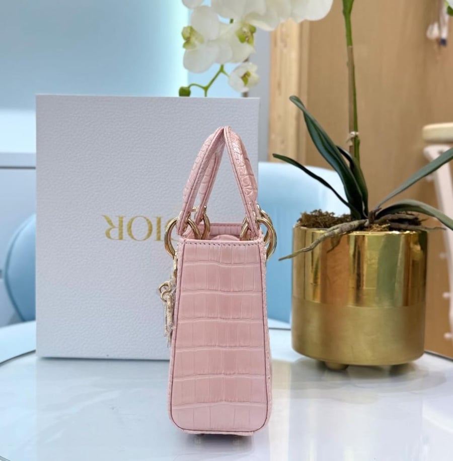 شنطة ديور Crocodile leather مقاس 17cm