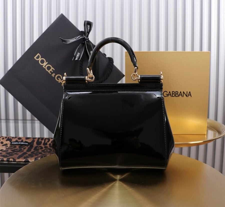 . شنطة دولتشي اند غابانا شنطة دولتشي اند غابانا Small  Sicily handbag