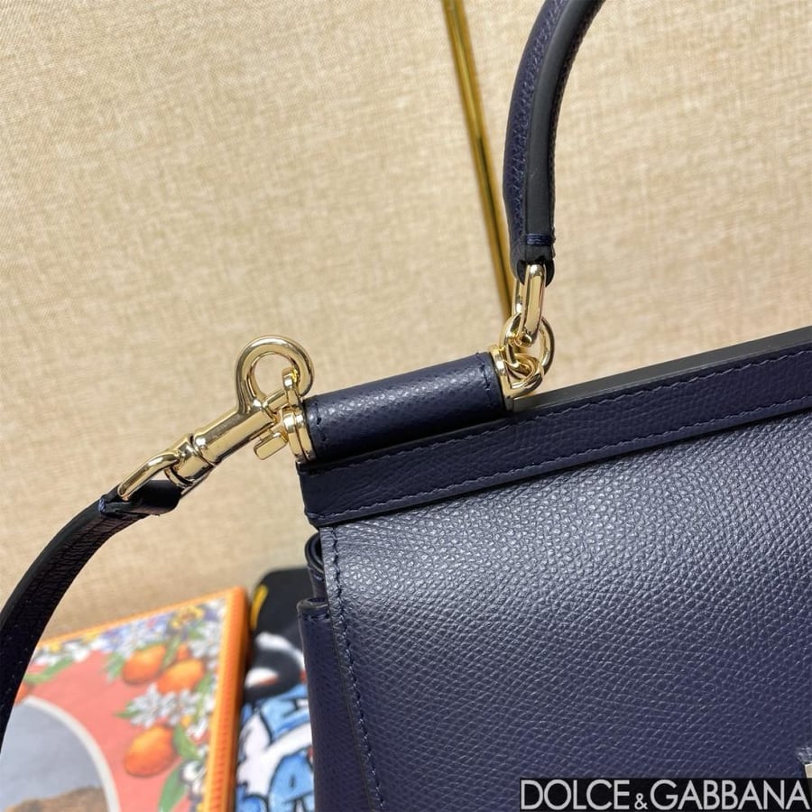 شنطة دولتشي اند غابانا Small Sicily handbag