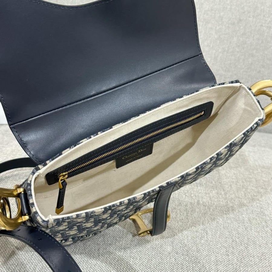 شنطة ديور Saddle Doir