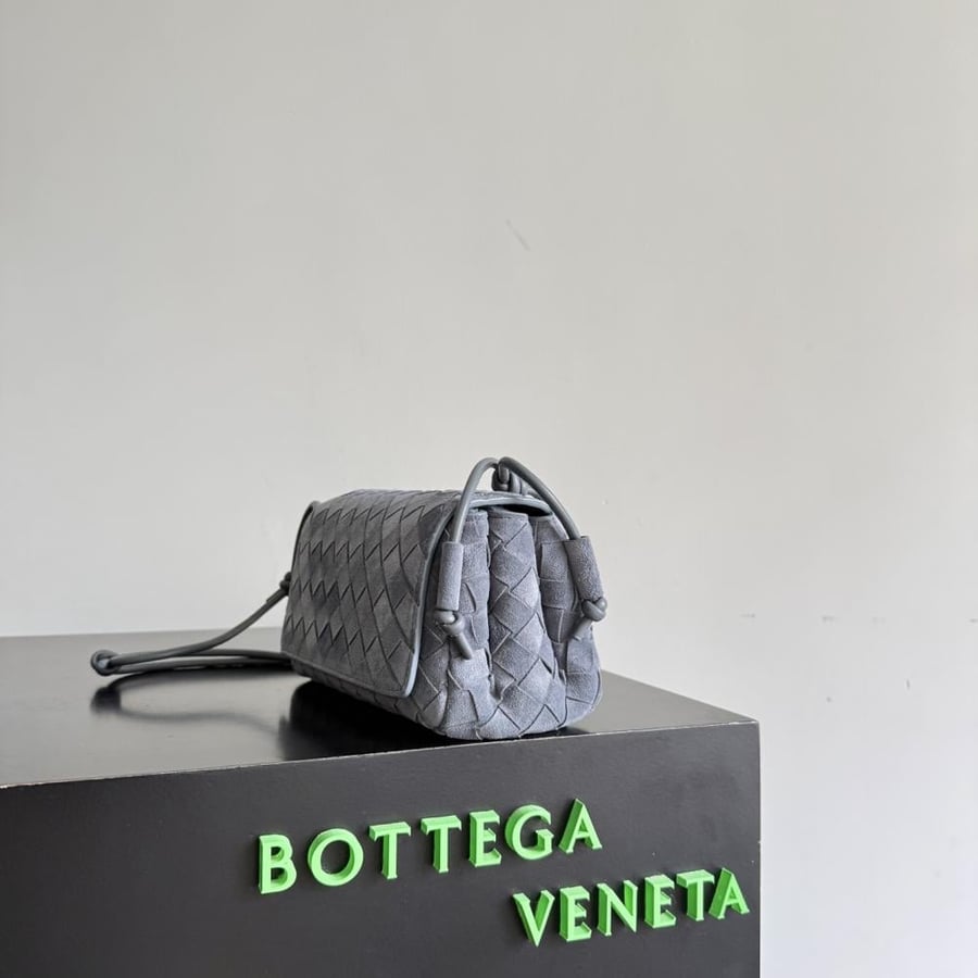 شنطة بوتيغا Nutturno Bottega