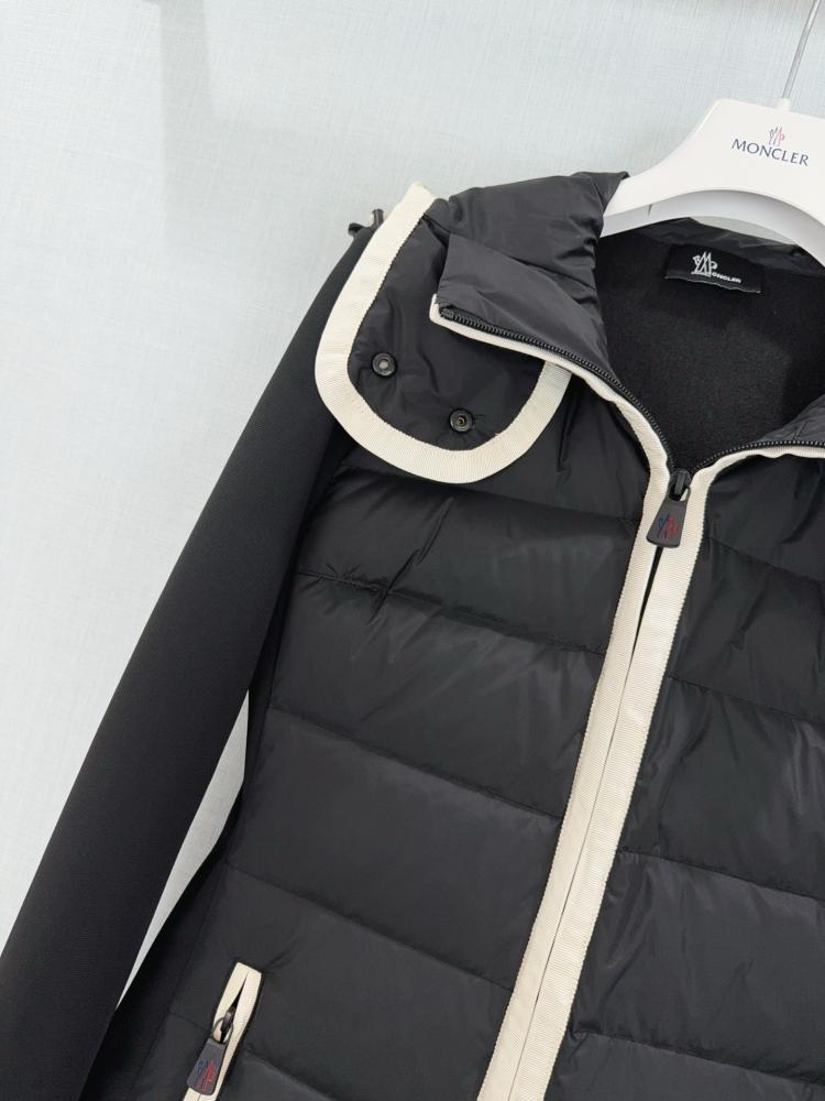 جاكيت Moncler