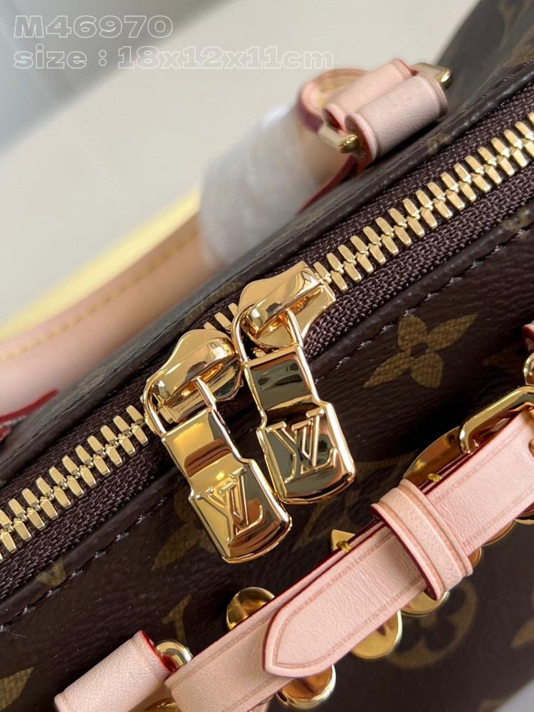 شنطة لويس فيتون Speedy Bandoulière مقاس 18