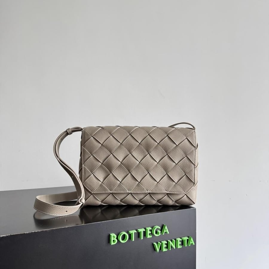 شنطة بوتيغا Large Diago bottega