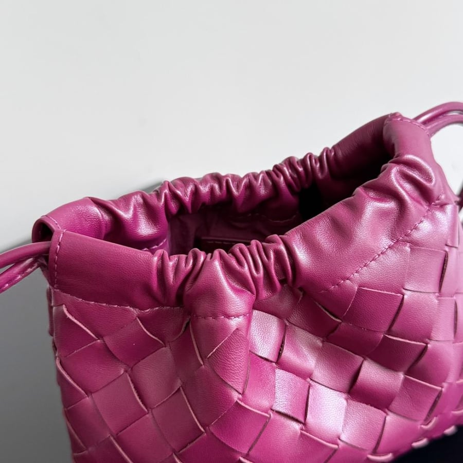 شنطة بوتيغا Mini Dustbag