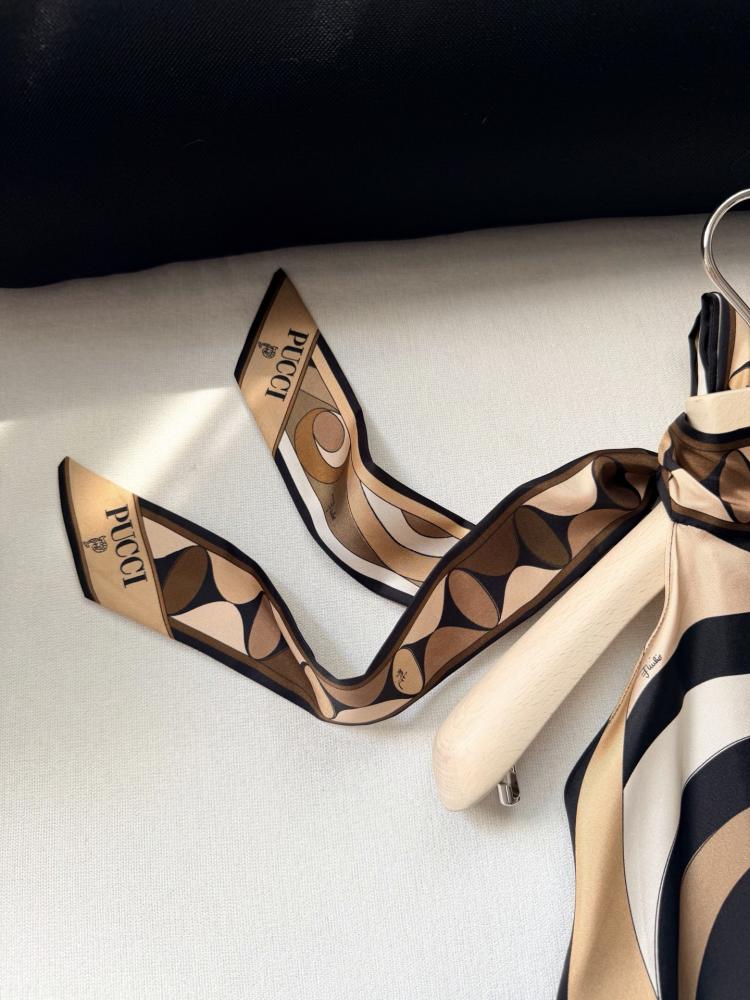 توب Pucci