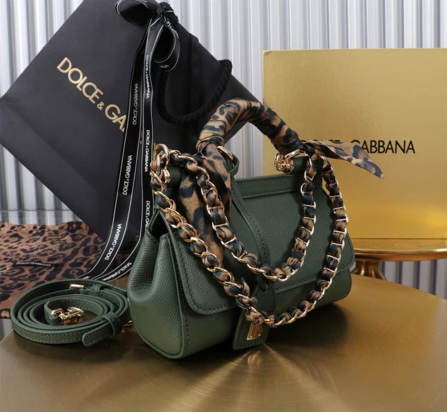 شنطة دولتشي اند غابانا  Small Sicily handbag