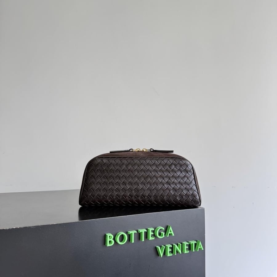 شنطة بوتيغا large Nodo Bottega