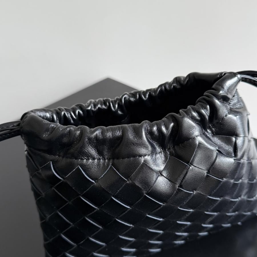 شنطة بوتيغا Mini Dustbag