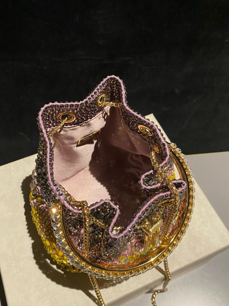 شنطة جيمي تشو Bon Bon