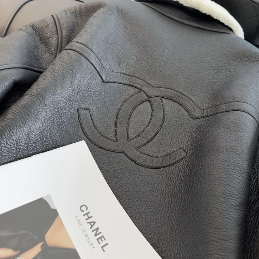 جاكيت CHANEL