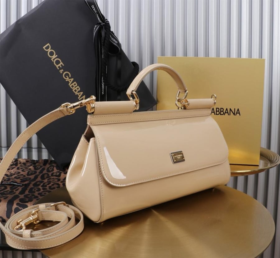 شنطة دولتشي اند غابانا Elongated Sicily handbag
