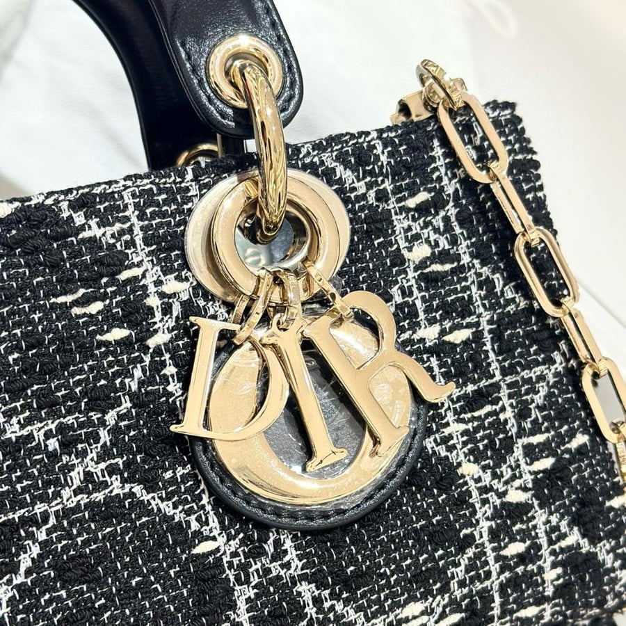 شنطة ديور D-Joy مقاس 22cm
