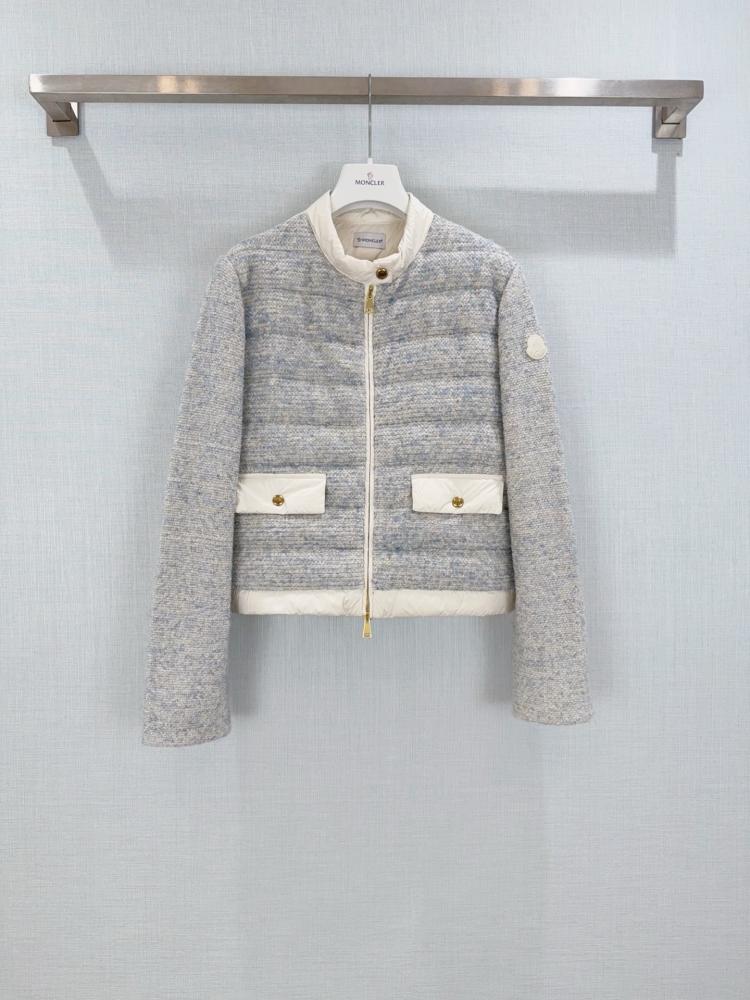 جاكيت Moncler