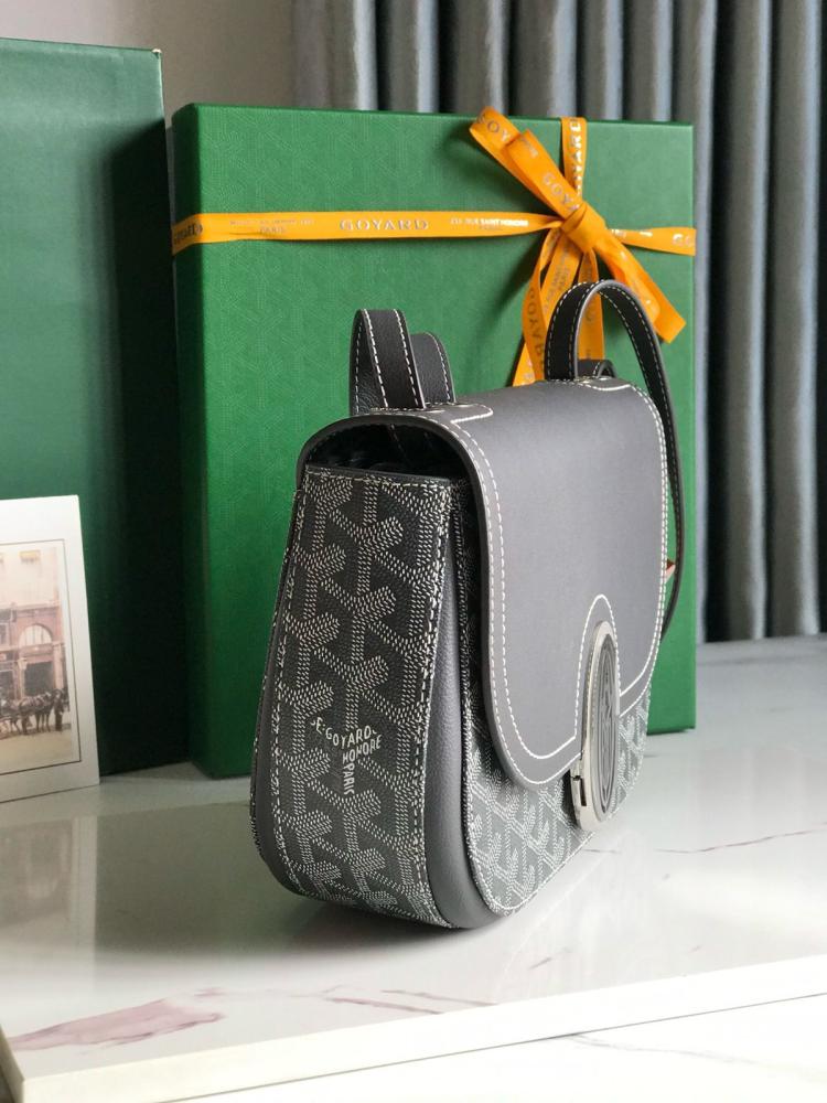 شنطة جويارد  233 bag  مقاس 25cm