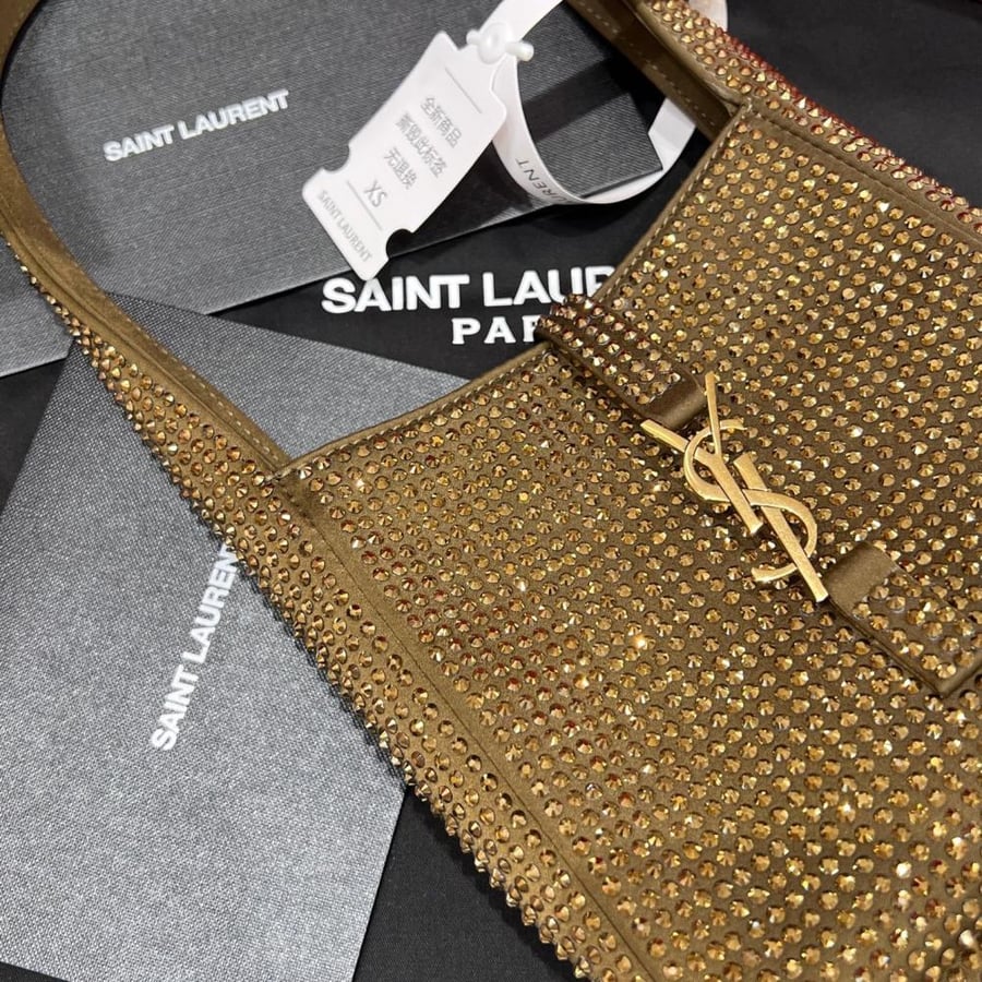 شنطة سان لوران hobo Saint Laurent